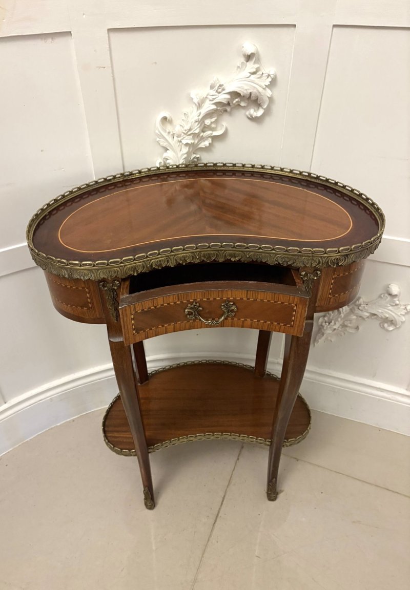 Antique French Quality Louis XV Style Kidney-Shaped Side / Lamp Table